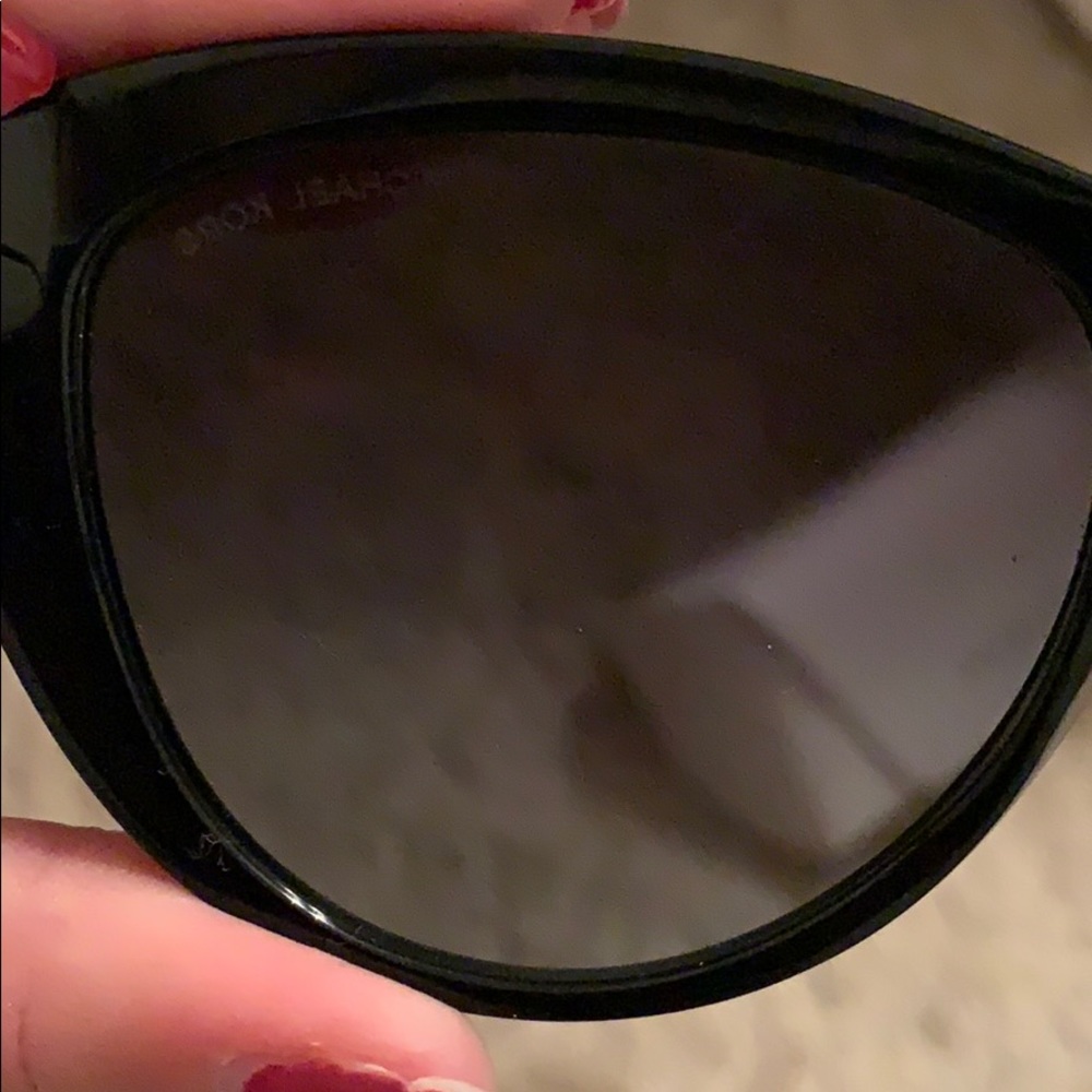 Michael Kors sunglasses - Picture 4 of 8